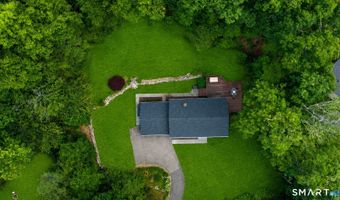 3 Bayberry Dr, Brookfield, CT 06804