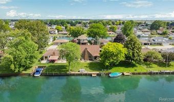 7236 Bluebill St, Algonac, MI 48001