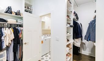 5910 SW Dryden Rd, Bentonville, AR 72713