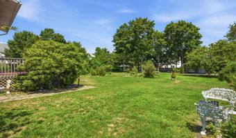 674 E BAY Ave, Barnegat, NJ 08005