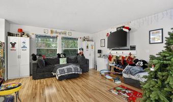 10535 SW CRESTWOOD Dr, Beaverton, OR 97008