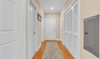 1713 Main St 203, Belmar, NJ 07719