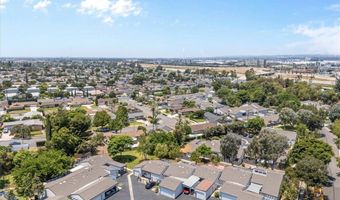 4015 E Horseshoe Ln, Anaheim, CA 92807
