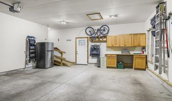 4473 Paper Birch Ln, Acme, MI 49686