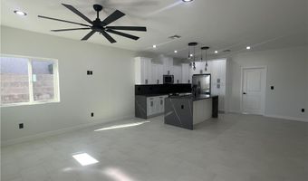 949 Harbor Dr, Bullhead City, AZ 86442