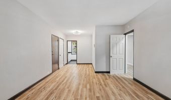 226 N THOMAS St 226-4, Arlington, VA 22203