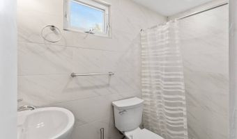 91 Hedges Ln, Amagansett, NY 11937