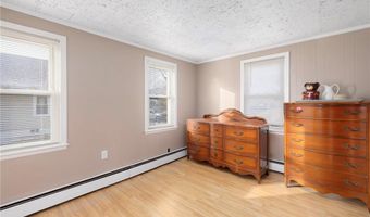 17 Padelford Ave, East Providence, RI 02915