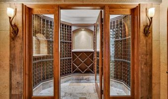 255 Scenic Dr, Ashland, OR 97520
