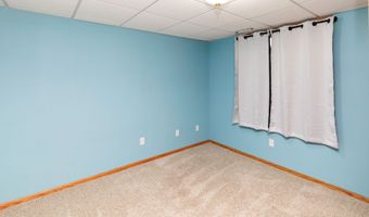 1102 9th Ave SE, Altoona, IA 50009