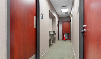 174 Clarkson Rd, Ballwin, MO 63011