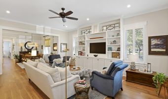 2 Tomlow Trce, Beaufort, SC 29906