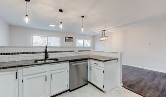 136 Pembroke Rd 9-78, Danbury, CT 06811