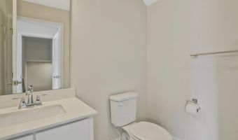 7811 SUTTER Ln, Annandale, VA 22003