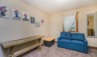 216 Main St, Middletown, NJ 07748