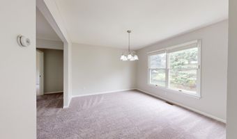 2425 Foxway Dr, Ann Arbor, MI 48105