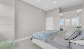 18011 Biscayne Blvd PH04, Aventura, FL 33160