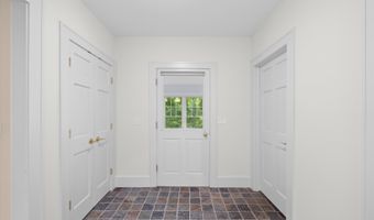 340 Orchard Hills Dr, Ann Arbor, MI 48104