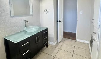 1422 S Country Club Cir, Carlsbad, NM 88220