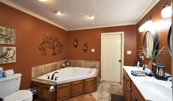 1584 Hawkins Ln, Bells, TN 38006