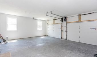 10 Mount Hope Ave, Portsmouth, RI 02871