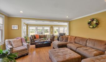 100 Adams Rd, Bloomfield, CT 06002