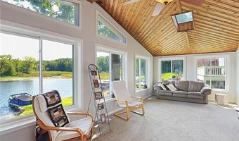 16431 Oak Hill Dr, Argentine, MI 48430