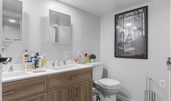 45 Sherwood Dr, Augusta, ME 04330