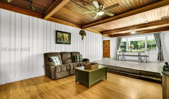 9767 Tarboro Rd, Ridgeland, SC 29936