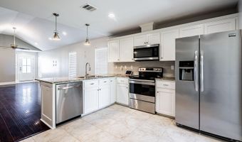 319 Harvest Ln, Abbeville, LA 70510