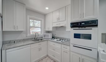 8912 BATTERY Rd, Alexandria, VA 22308