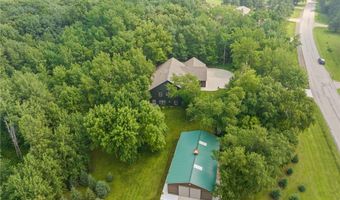 615 Woodsmen Dr NE, Alexandria, MN 56308