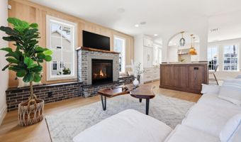 247 Pine Dr, Bayville, NJ 08721