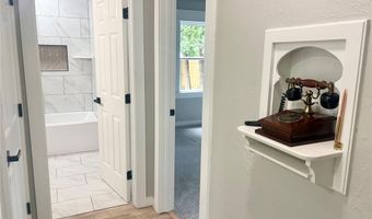 905 Hickory St, Altus, OK 73521