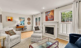 2546 S WALTER REED Dr B, Arlington, VA 22206