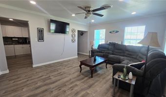 402 S Saunders St, Aransas Pass, TX 78336