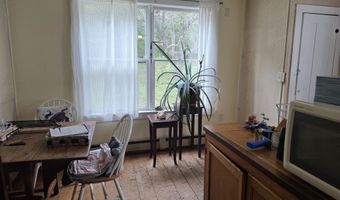 158 Macintosh Hill Rd, Bethel, VT 05032