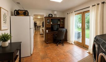 530 Palmer Ave, Belford, NJ 07718