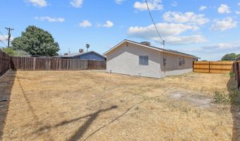 11456 Manzanita St, Armona, CA 93202