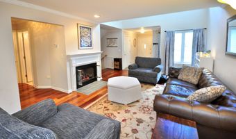202 Castlewood Dr 202, Bloomfield, CT 06002