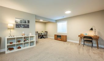 2204 SW Westwood St, Ankeny, IA 50023