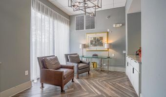 5300 HOLMES Pkwy 914, Alexandria, VA 22304