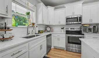 3 Dundonald Ln, Bella Vista, AR 72715