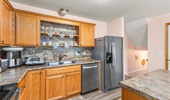 3060 SW Sharmin Ln, Ankeny, IA 50023