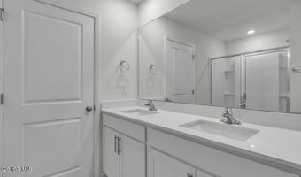 1016 Misty Creek Dr, Aberdeen, NC 28315