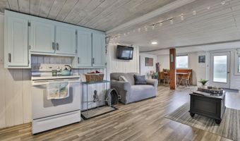 100-102 Tucker Shore Rd, Belmont, NH 03220