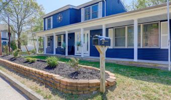 28 Duchess Ave, Middletown, NJ 07748