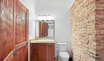 325 Braught Ln, Bosque Farms, NM 87068