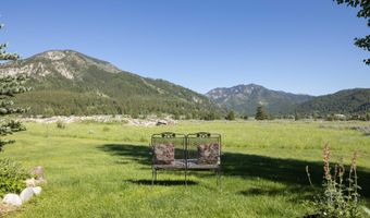 30 BLUE WING Ln A, Alpine, WY 83128