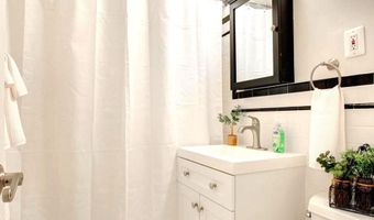 3000 SPOUT RUN Pkwy C603, Arlington, VA 22201